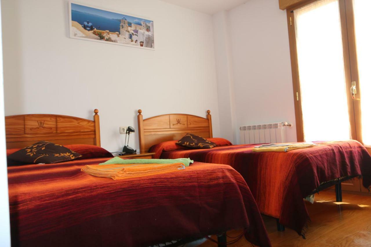 Hostal La Plaza Puente La Reina Ngoại thất bức ảnh