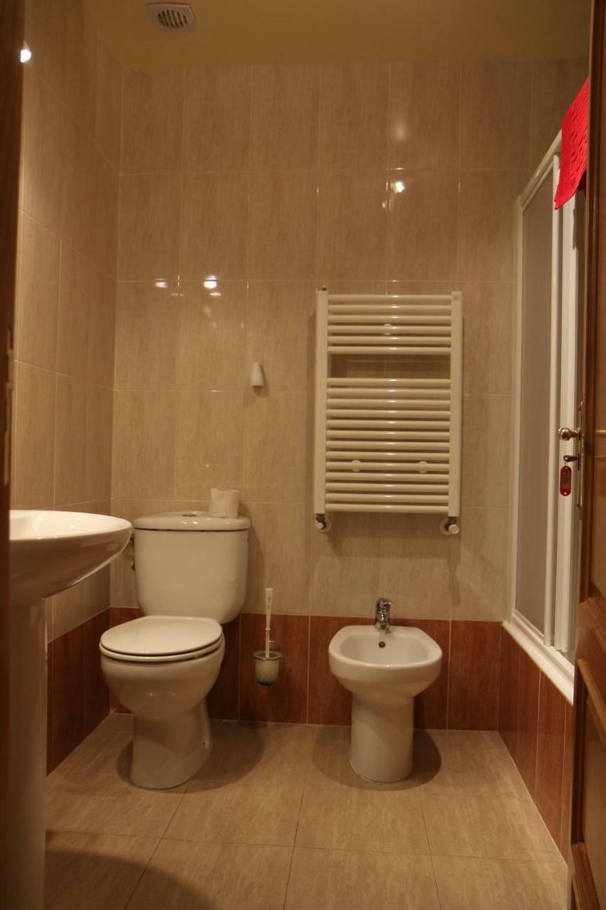 Hostal La Plaza Puente La Reina Ngoại thất bức ảnh