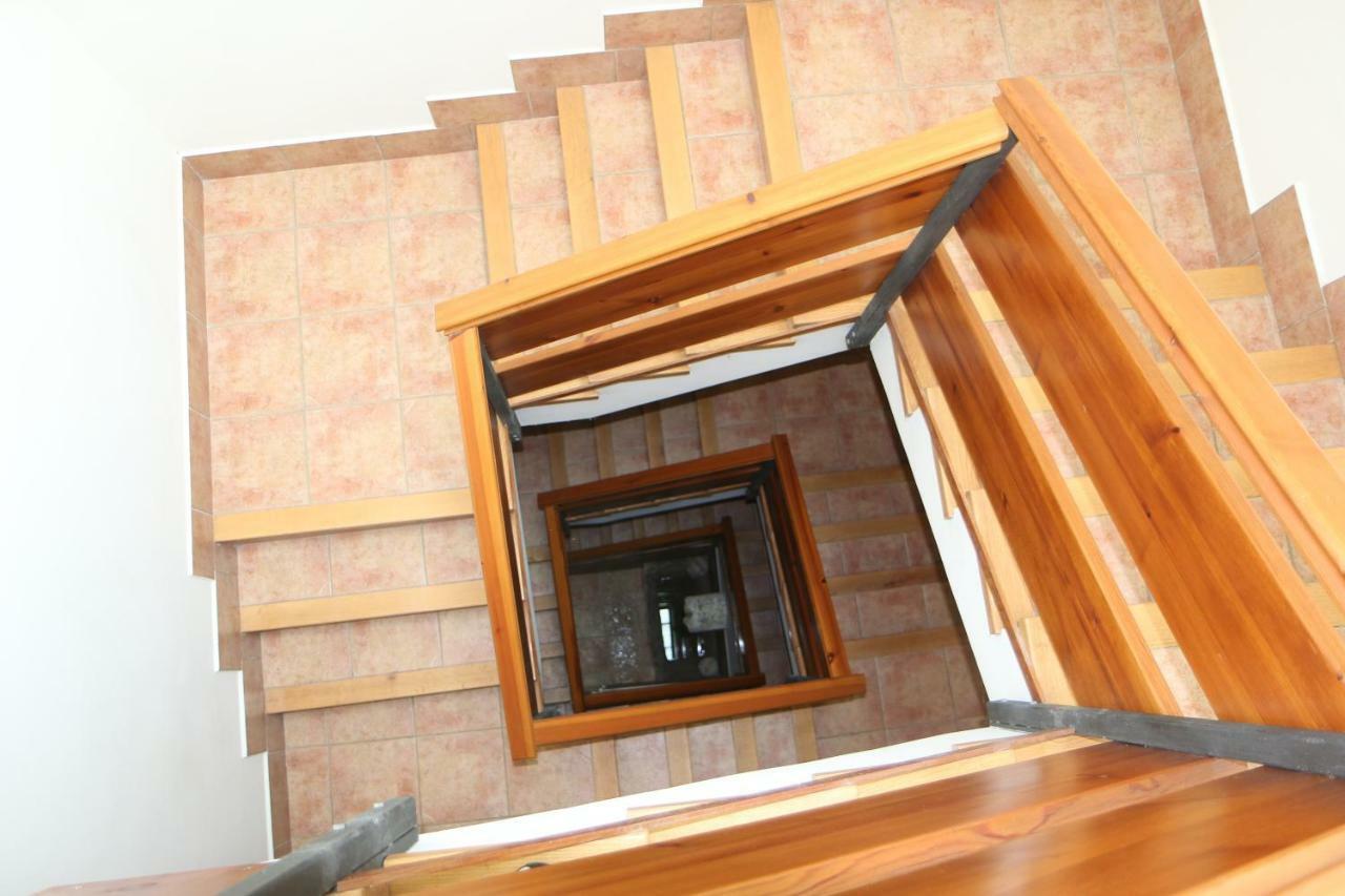 Hostal La Plaza Puente La Reina Ngoại thất bức ảnh