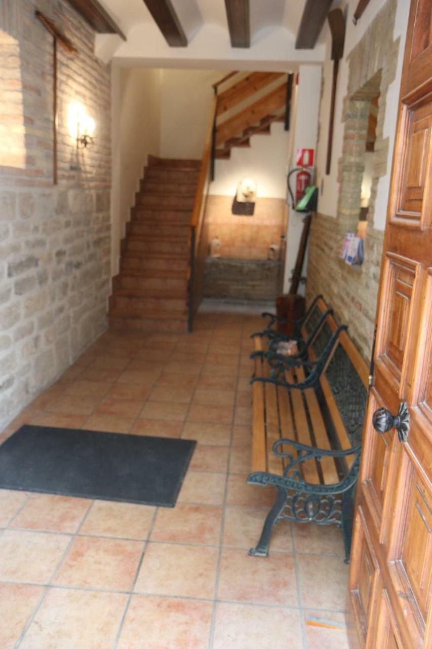 Hostal La Plaza Puente La Reina Ngoại thất bức ảnh