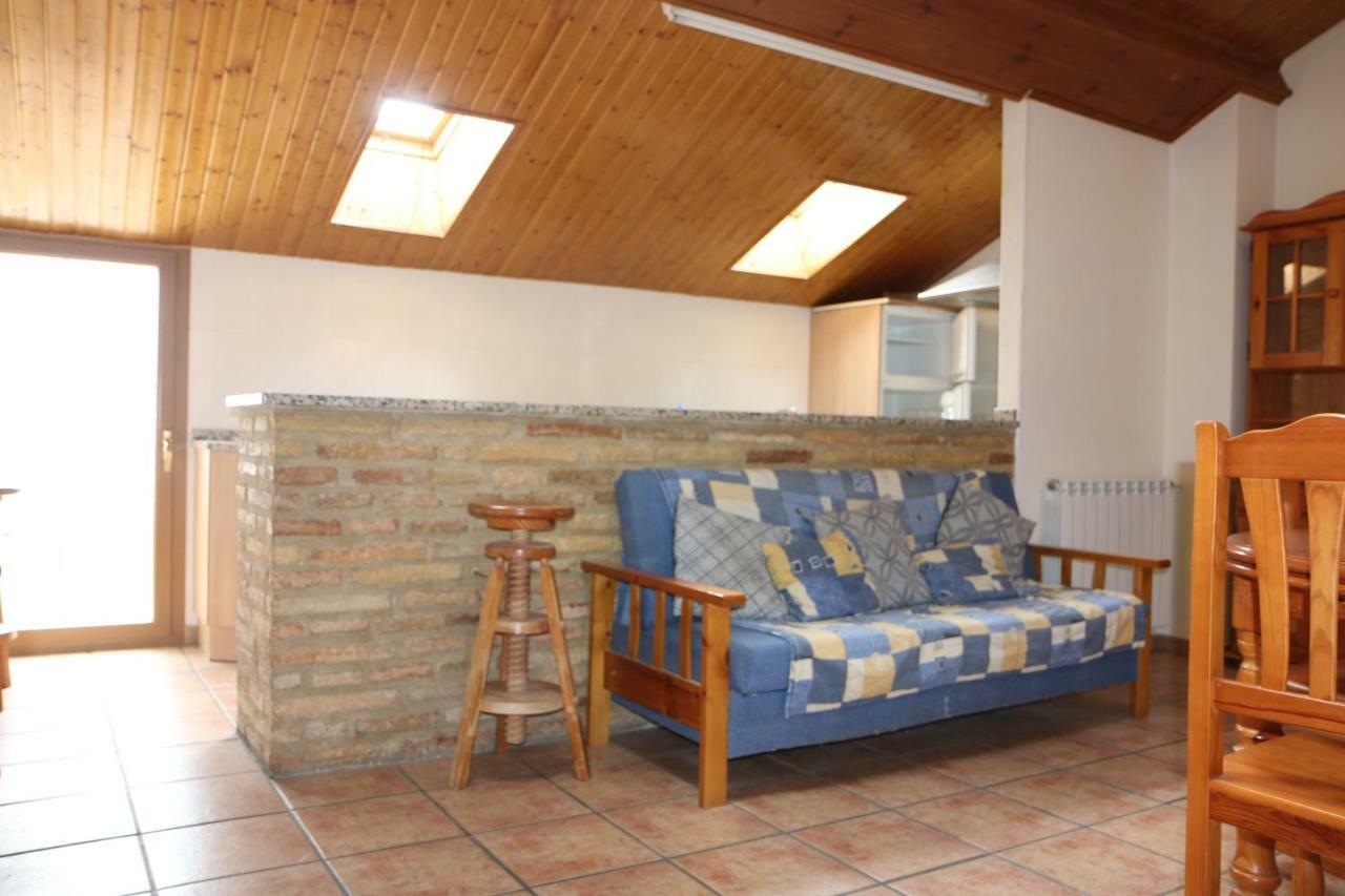 Hostal La Plaza Puente La Reina Ngoại thất bức ảnh